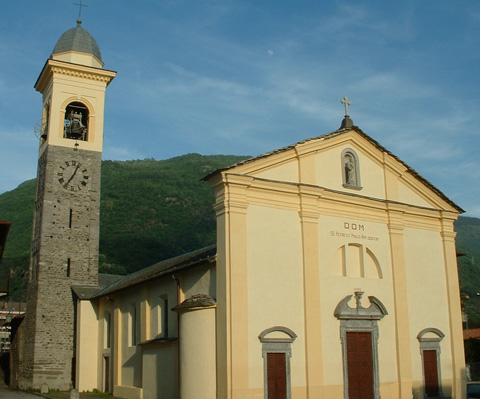Bild von Kirche am Comer See  in Dervio