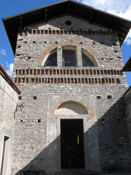 Bild von Kirche am Comer See  in Menaggio