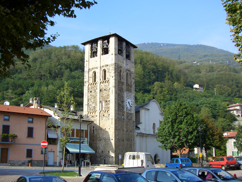 Bild von Kirche am Comer See  in Sorico